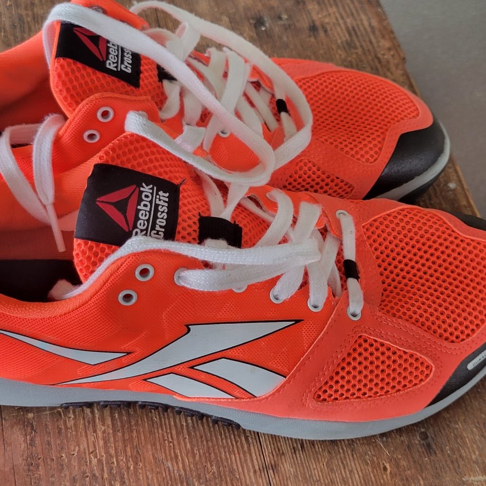 9.5 women's Reebok crossfit shoes